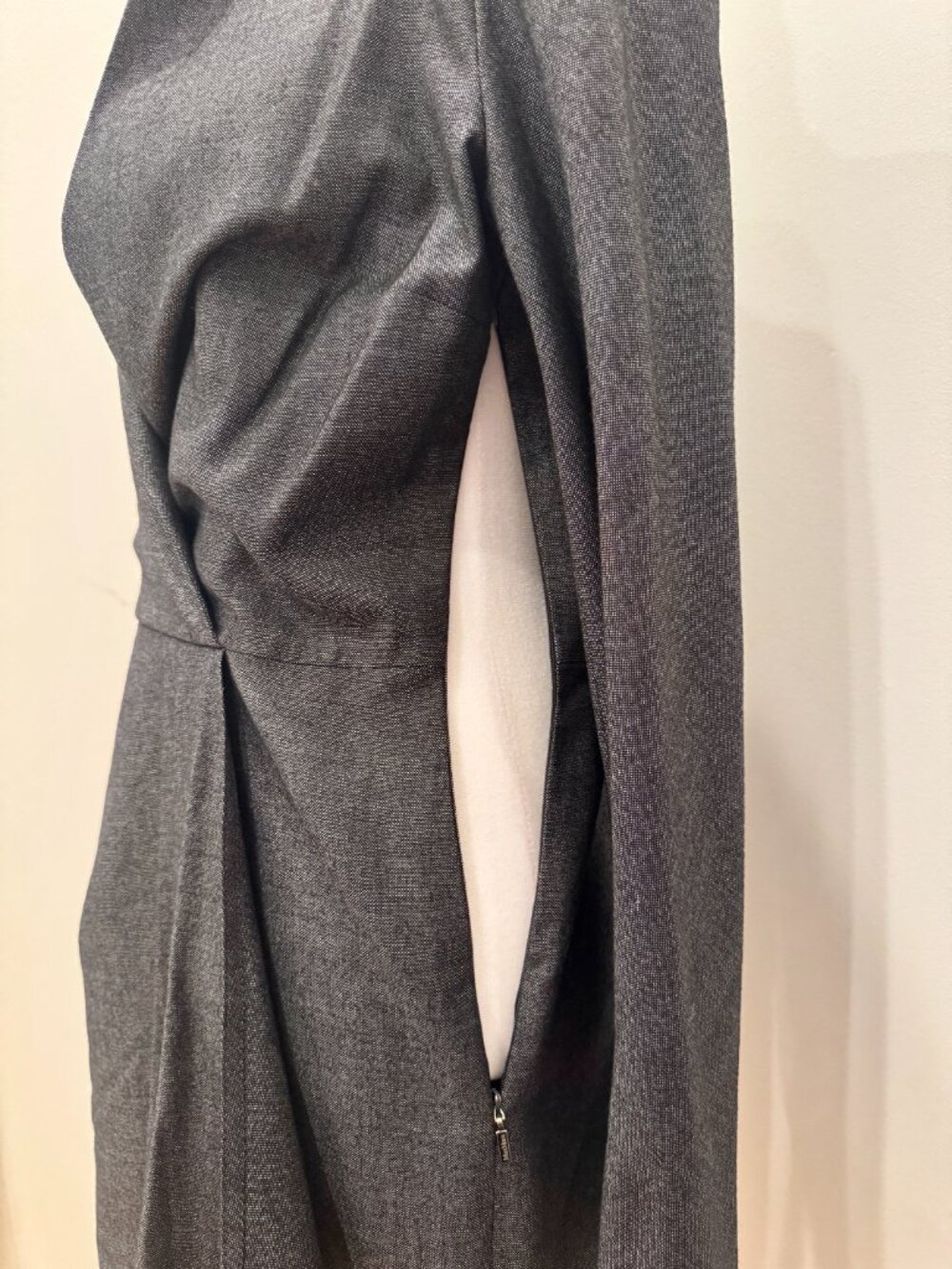 Max Mara Made in Italy Charcoal Wool & Silk Draped Wrap Midi Dress NWT Size 8 - Picture 8 of 15